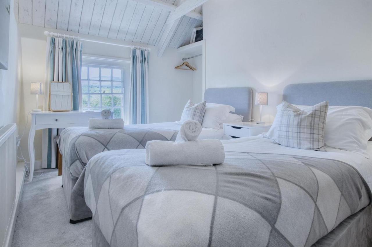 Dollars Cottage - 4 Bedroom Cottage - Llangennith Esterno foto